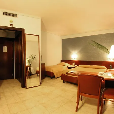 Forum Hotel 4*